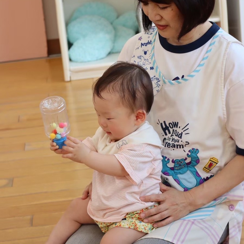 0〜2歳児：おやつ・遊び