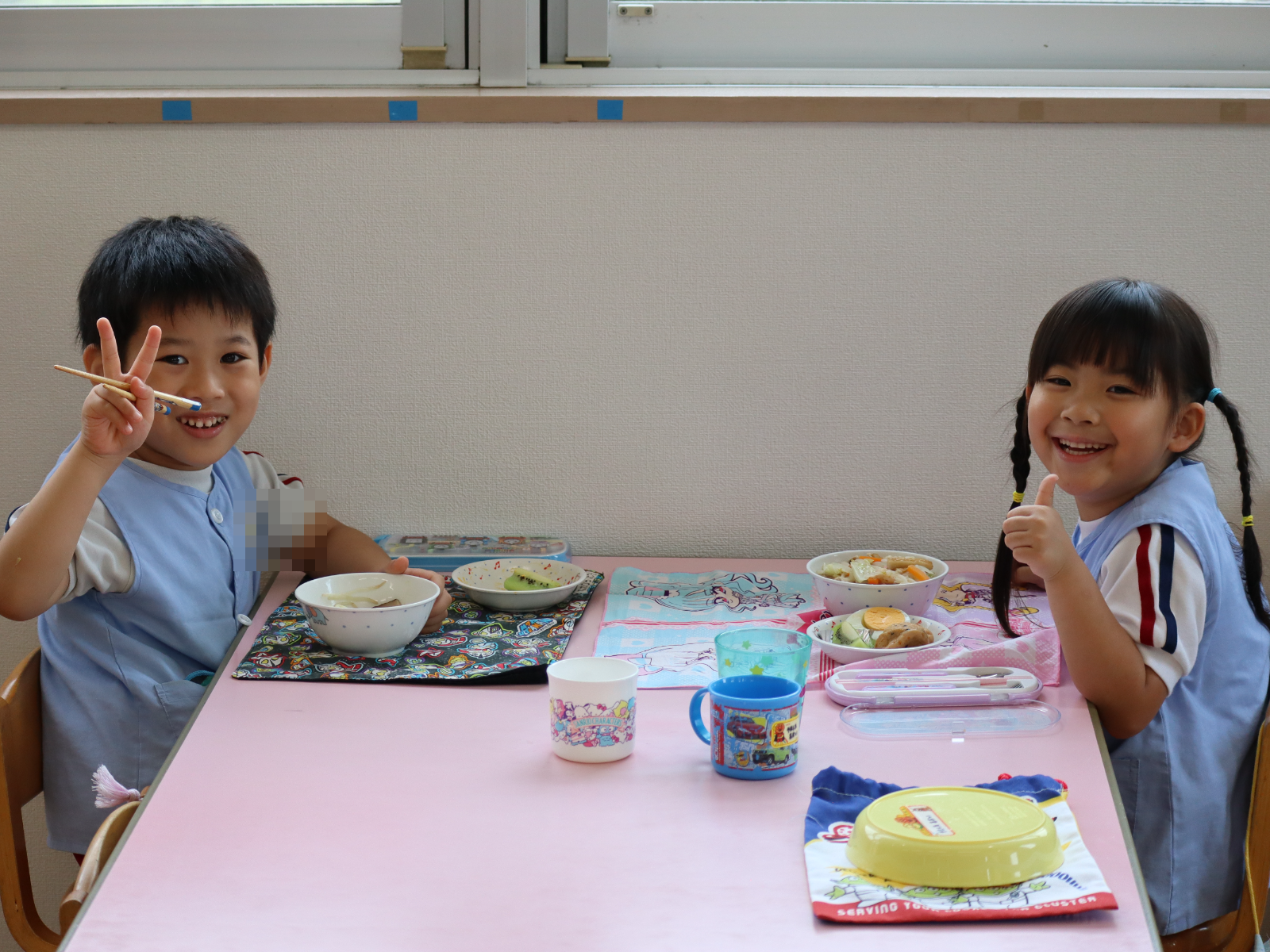 3〜5歳児：昼食準備・昼食・遊び